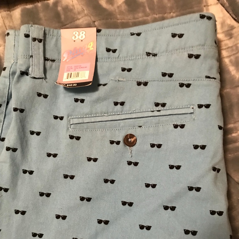 Plugg Shorts